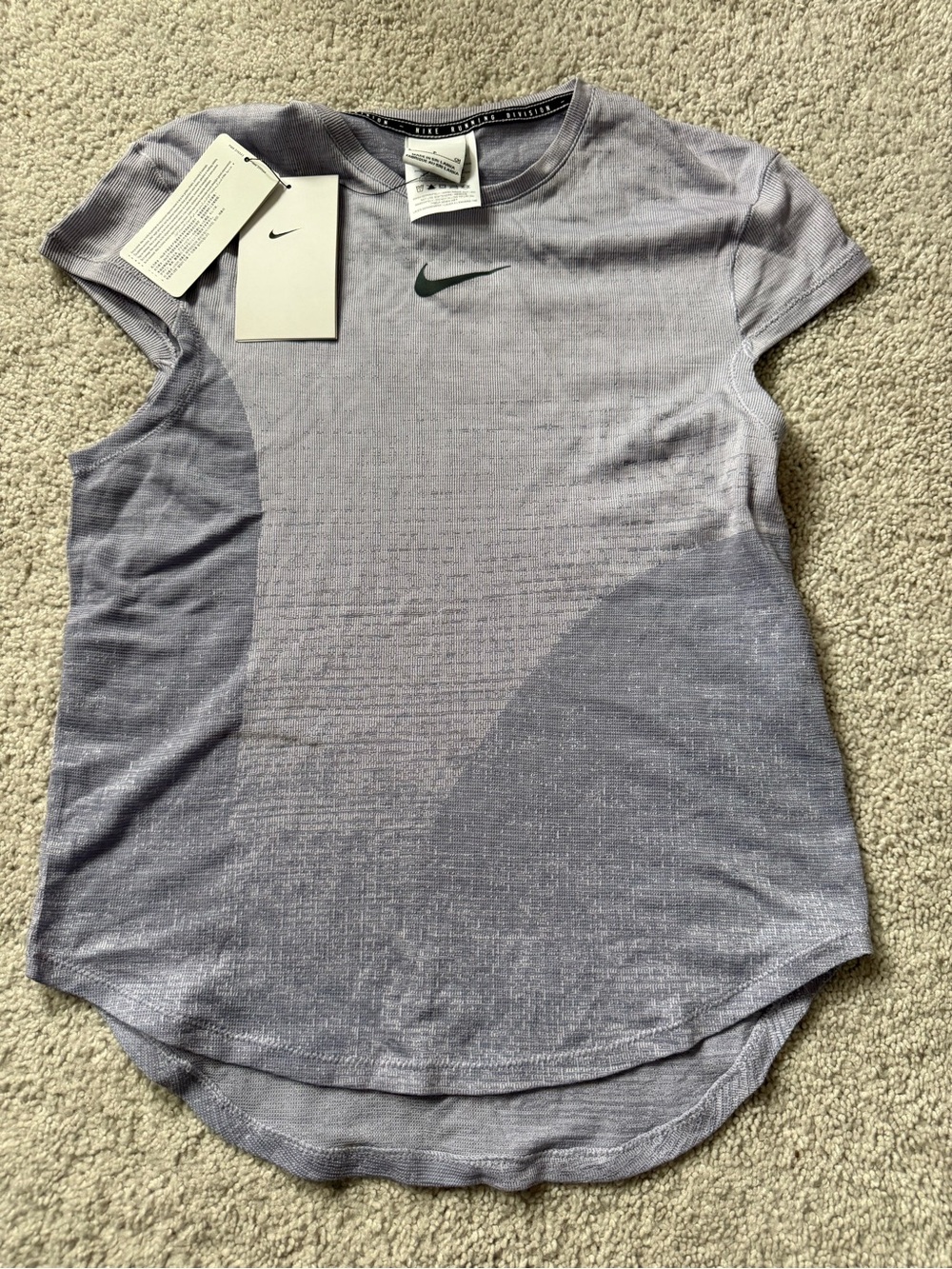 Nike Dri-FIT Run Division Short-Sleeve Light Purple Size S Crew Performance Tee - Picture 4 of 7